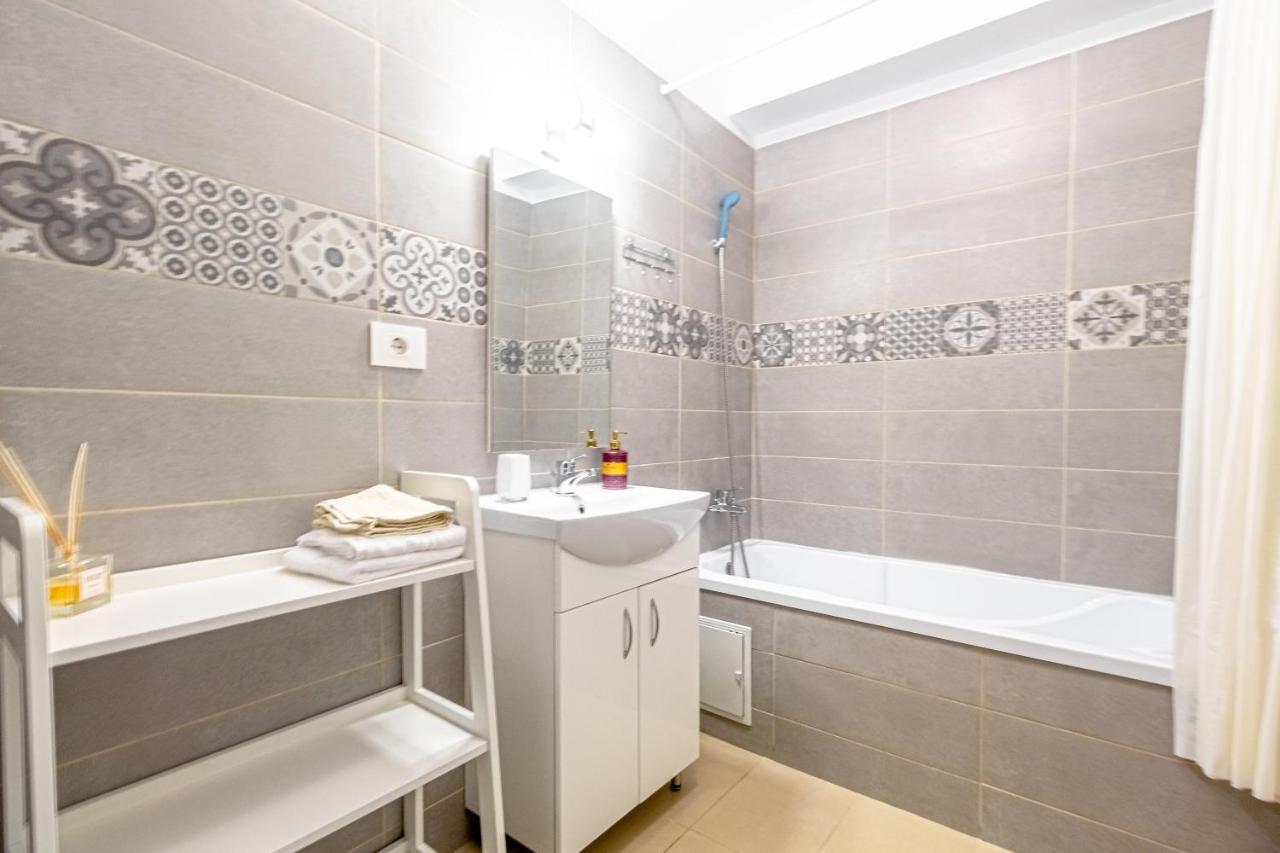 Apartamento Opera Apart 2 Braşov Exterior foto