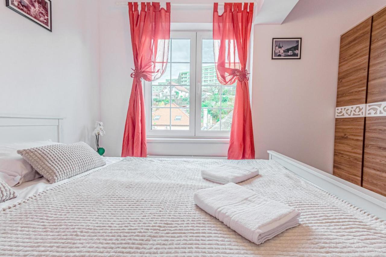 Apartamento Opera Apart 2 Braşov Exterior foto